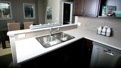 Kitchen-looking-into-dining